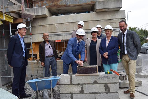 POSE DE LA 1ère PIERRE  «LE ROCH»