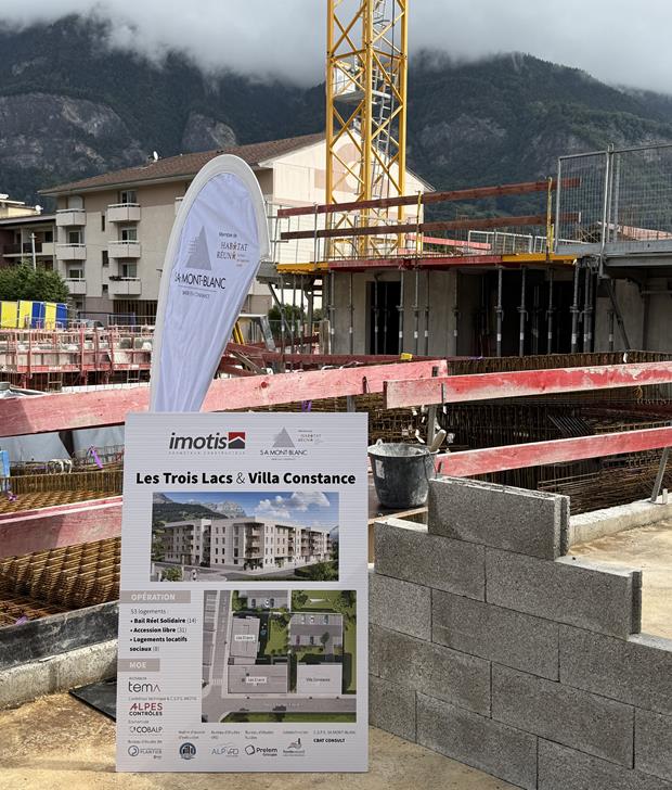 1ère pierre de Villa Constance & des Trois Lacs à Sallanches