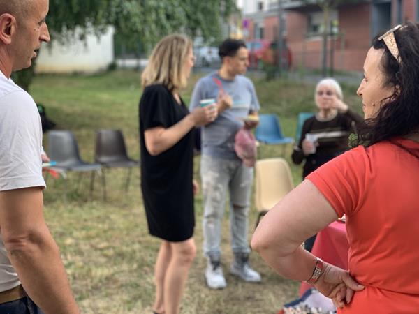 Fête des voisins historique à La Feuillée